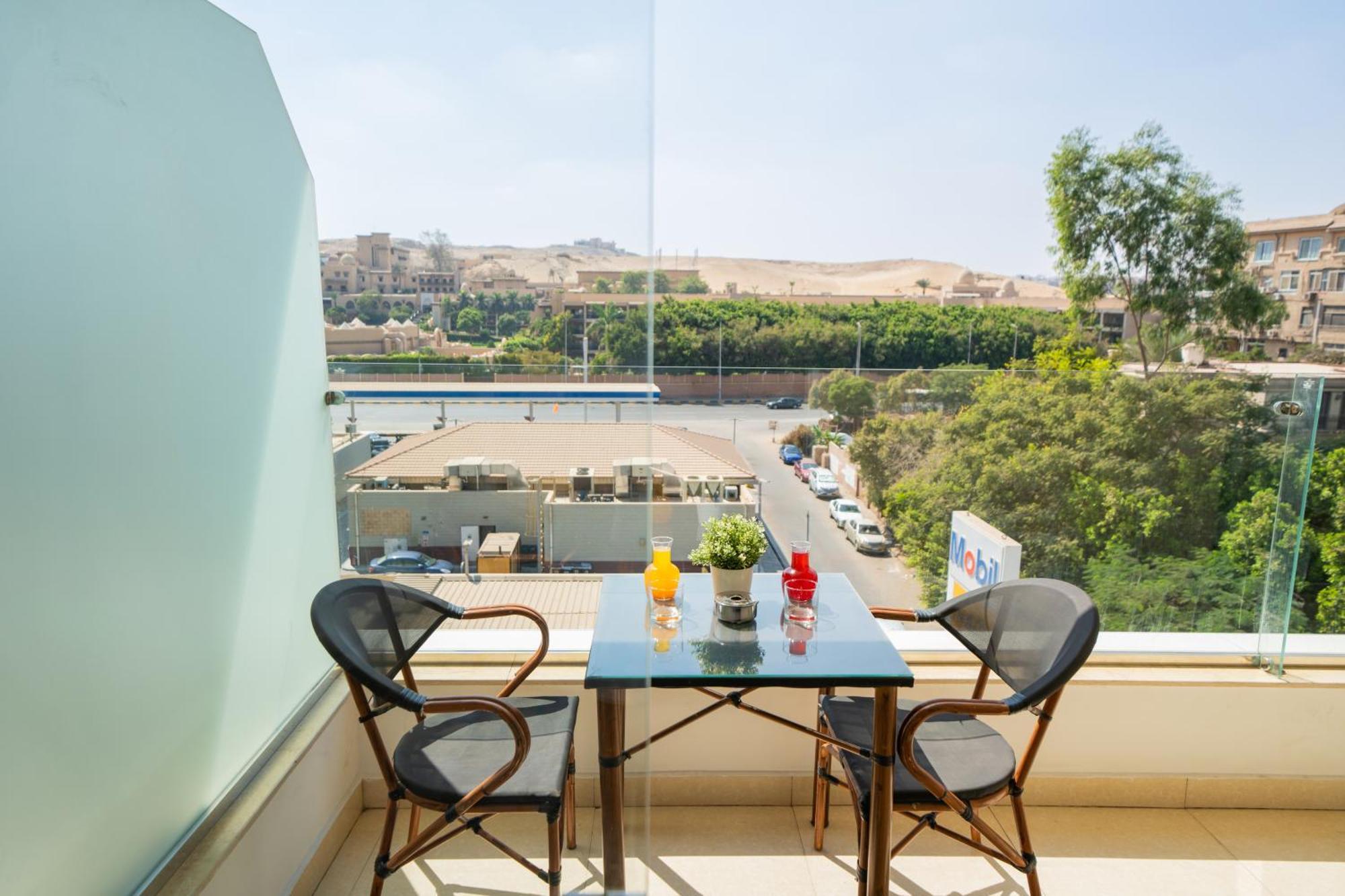 King Pyramids View Hotel Kafret el-Gabal Kültér fotó