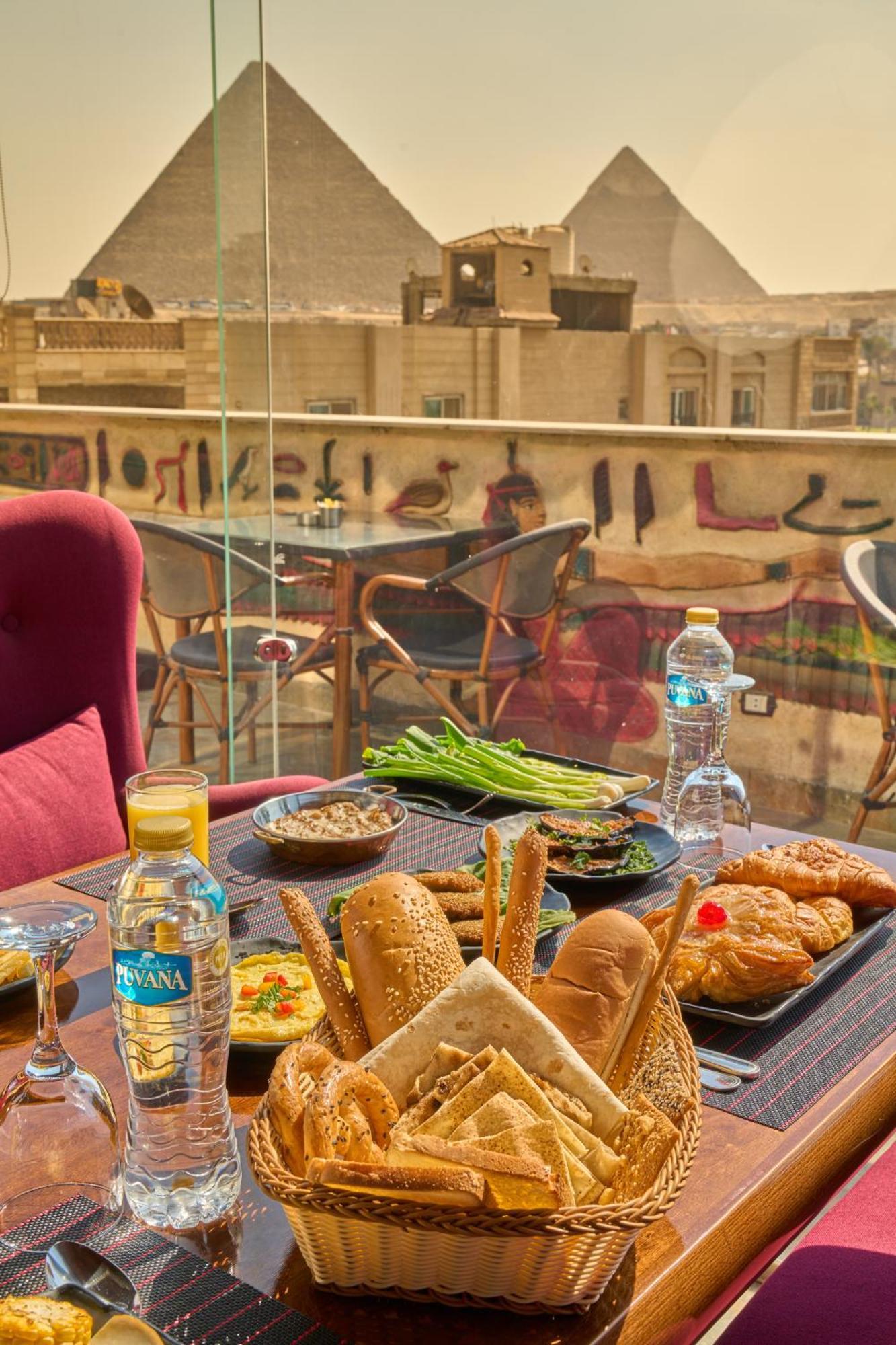 King Pyramids View Hotel Kafret el-Gabal Kültér fotó